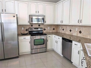27837 Pleasure Ride Loop in Wesley Chapel, FL - Building Photo - Building Photo
