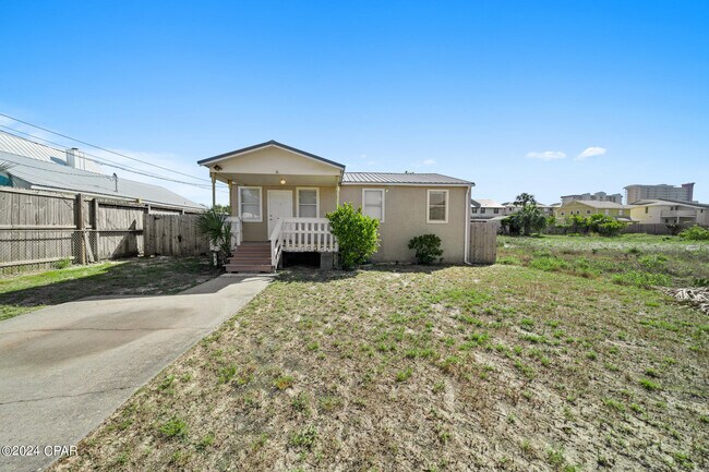 6319 Sunset Ave in Panama City Beach, FL - Building Photo - Building Photo