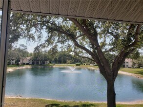 240 Timber Lake Cir in Naples, FL - Building Photo - Building Photo