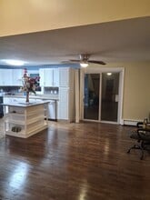 775 Knotty Oak Rd in Coventry, RI - Foto de edificio - Building Photo