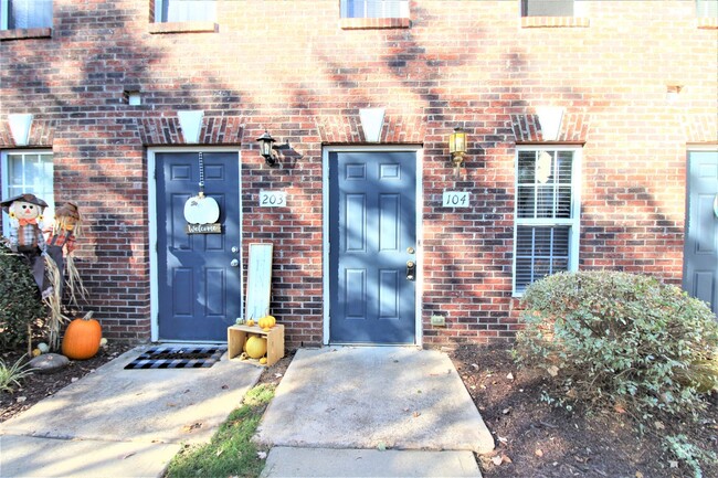 113 Steam Engine Dr in Mooresville, NC - Foto de edificio - Building Photo