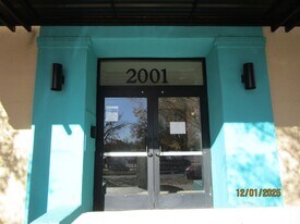 2001 Gold Ave SE in Albuquerque, NM - Building Photo