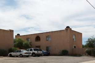 Fourplex Apartments