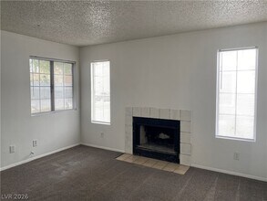 1954 Nebula Dr in Las Vegas, NV - Building Photo - Building Photo