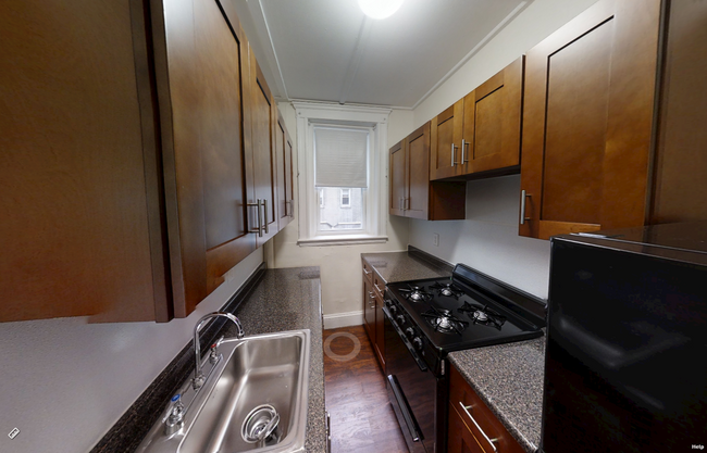 1124 Boylston St, Unit 19 in Boston, MA - Foto de edificio - Building Photo