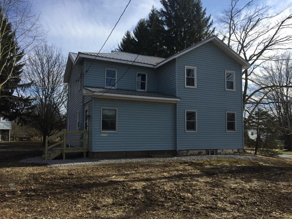 20703 Blooming Valley Rd in Meadville, PA - Building Photo