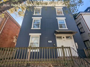 329 W McMillan St in Cincinnati, OH - Building Photo - Building Photo