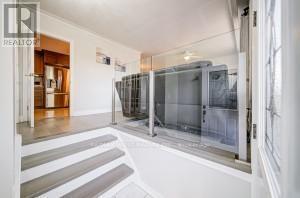 21 Lakeland Dr in Toronto, ON - Building Photo - Building Photo