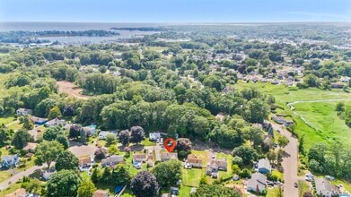 26 Marshall Rd in Branford, CT - Building Photo - Building Photo