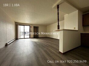 1750 Eldorado Dr, Unit 10 in Green Bay, WI - Building Photo - Building Photo