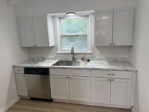 155 W Lafayette St in Romeo, MI - Building Photo - Building Photo