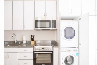 1640 N Water St in Milwaukee, WI - Building Photo - Building Photo