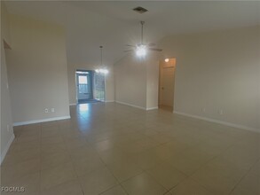 1138 SE 19th Ln in Cape Coral, FL - Building Photo - Building Photo