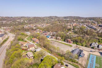 212 Torrence St in Turtle Creek, PA - Building Photo - Building Photo