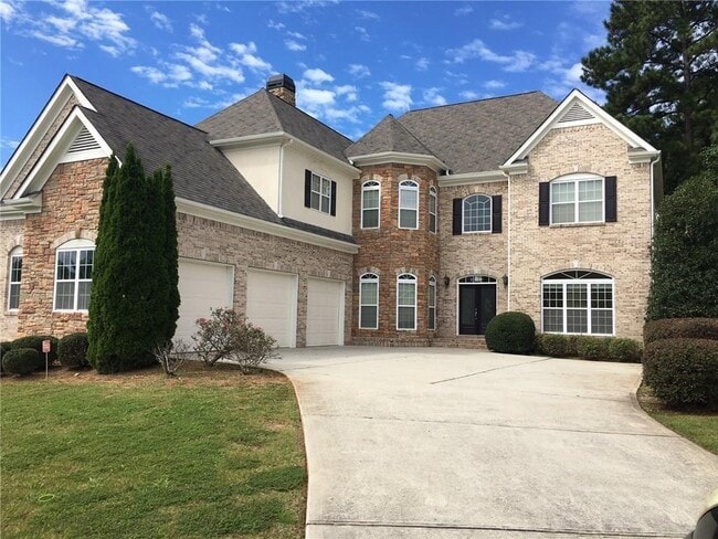 property at 5575 Toccoa Dr