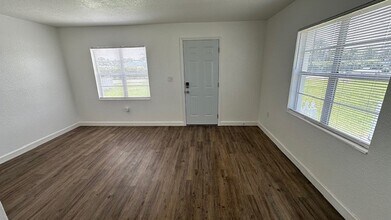 8234 40th St N in Pinellas Park, FL - Building Photo - Building Photo