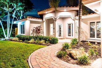 6541 NE 20th Ave in Fort Lauderdale, FL - Building Photo - Building Photo