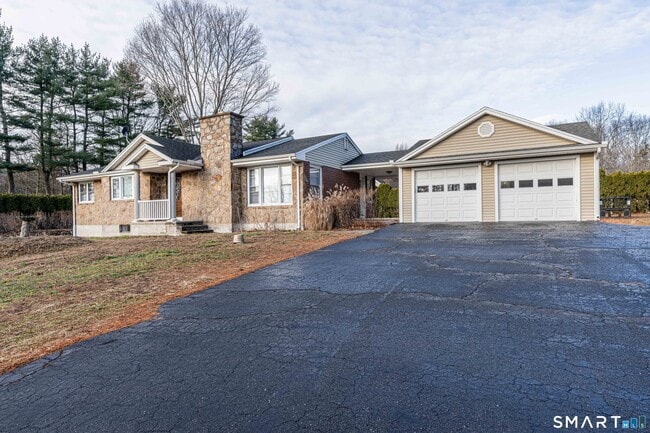 109 Kings Hwy in North Haven, CT - Building Photo - Building Photo