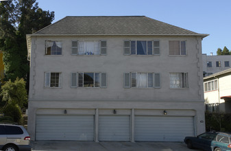 2400 Park Blvd in Oakland, CA - Building Photo - Building Photo