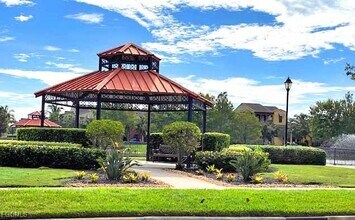 11920 Paseo Grande Blvd in Ft. Myers, FL - Foto de edificio - Building Photo