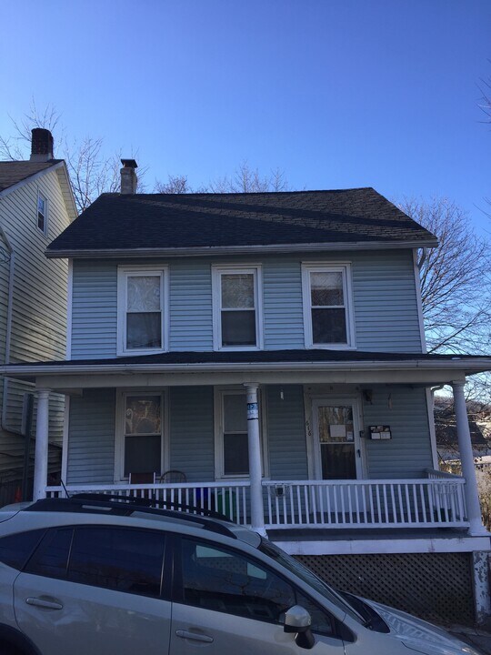 616 Montclair Ave in Bethlehem, PA - Foto de edificio