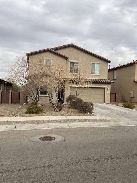 7758 Valkyrie Wy in Tucson, AZ - Building Photo