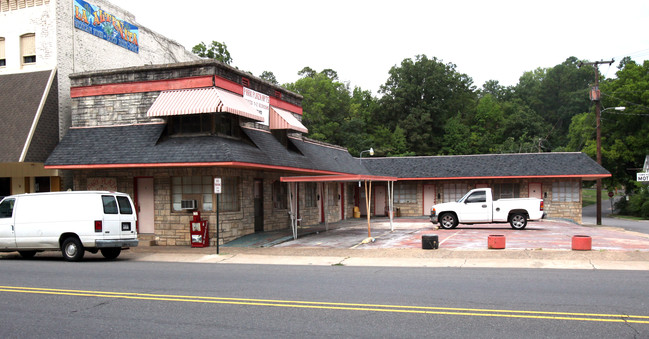 Park Plaza Apartments in Hot Springs, AR - Building Photo - Building Photo