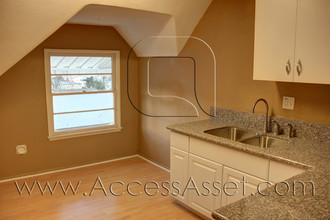 207 E Graham - C-Unit -C in Lake Elsinore, CA - Building Photo - Building Photo