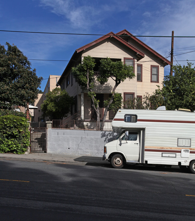 1119-1121 1/2 Alpine St in Los Angeles, CA - Foto de edificio - Building Photo