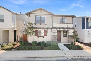 8222 Ocho Wy in Elk Grove, CA - Building Photo