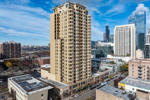 Marquee Tower in Chicago, IL - Building Photo