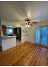 1529 Del Monte Ave in Modesto, CA - Foto de edificio - Building Photo