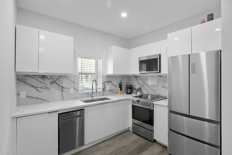 927 S Howard Ave in Tampa, FL - Building Photo