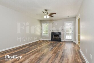 2202 Acorn Ridge Rd in Greensboro, NC - Building Photo - Building Photo
