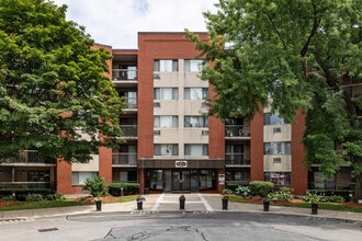 Plantation Towers in Worcester, MA - Foto de edificio - Building Photo