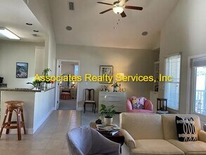 8763 SW 27th Ln in Gainesville, FL - Building Photo - Building Photo