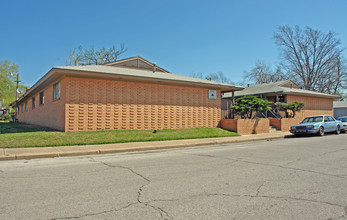 1809 E 2nd St in Tulsa, OK - Building Photo - Building Photo