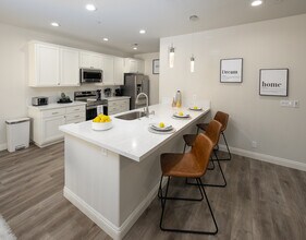 1018 Briarwood Ave in Ridgecrest, CA - Building Photo - Building Photo
