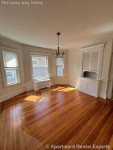 18 Alexander Ave in Medford, MA - Building Photo - Building Photo