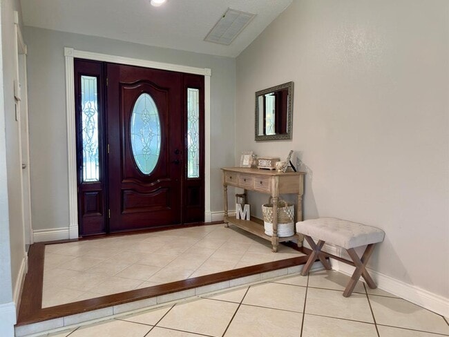 10103 Lost Trail St in Houston, TX - Building Photo - Building Photo