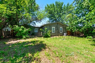 2808 S Glenn Ave in Wichita, KS - Building Photo - Building Photo