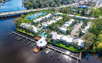 3434 Blanding Blvd in Jacksonville, FL - Foto de edificio - Building Photo