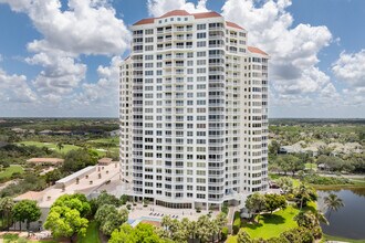 Vistas at Bonita Bay in Bonita Springs, FL - Building Photo - Building Photo