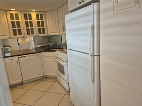 2650 S Course Dr in Pompano Beach, FL - Building Photo - Building Photo