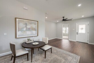 3413 Simmons St in Houston, TX - Building Photo - Building Photo