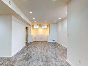 1930 18th St NW, Unit B1 in Washington, DC - Building Photo - Building Photo