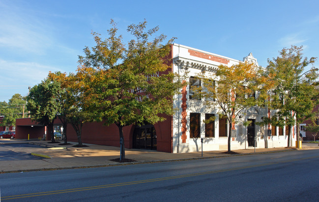 7109 S Broadway St in St. Louis, MO - Foto de edificio - Building Photo