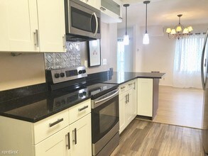 8370 Greensboro Dr in McLean, VA - Building Photo - Building Photo