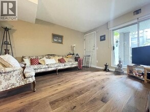 3683 Wellington Ave in Vancouver, BC - Building Photo - Building Photo