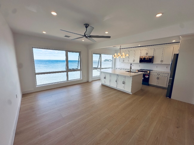 280 Endicott Ave in Revere, MA - Building Photo - Building Photo